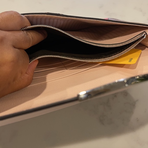 FENDI clutch - Picture 12 of 14